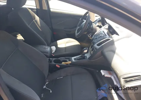 2013 Ford Focus Se z USA, uszkodzony, nr VIN 1FADP3F26DL276202